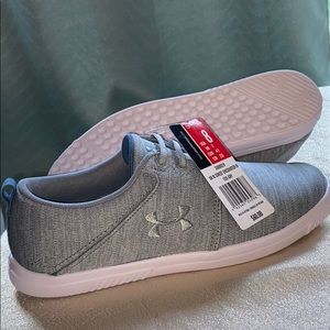 Men’s under armour size 8 shoe